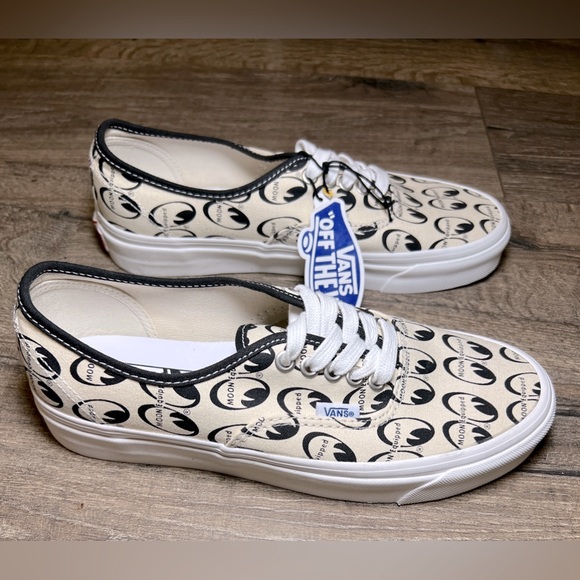 NEW VANS Authentic Anaheim Factory -Needlework Skull Size Men 7 1/2 Women 9 - Picture 4 of 11
